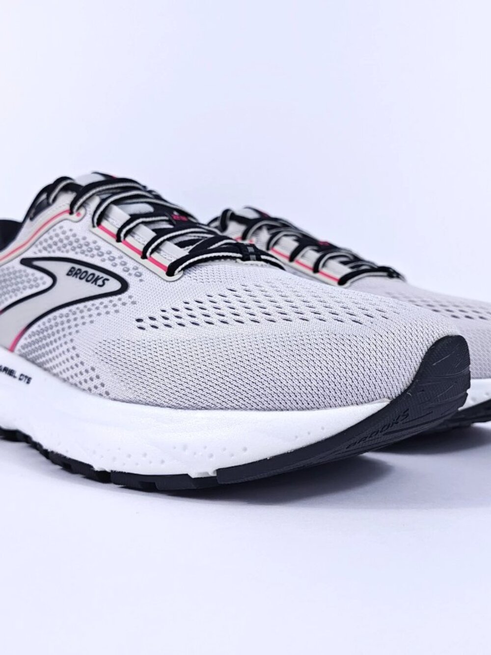 Brooks Ariel GTS 23 Womens 8.5 Stability Cushion Road Running Shoes Gray